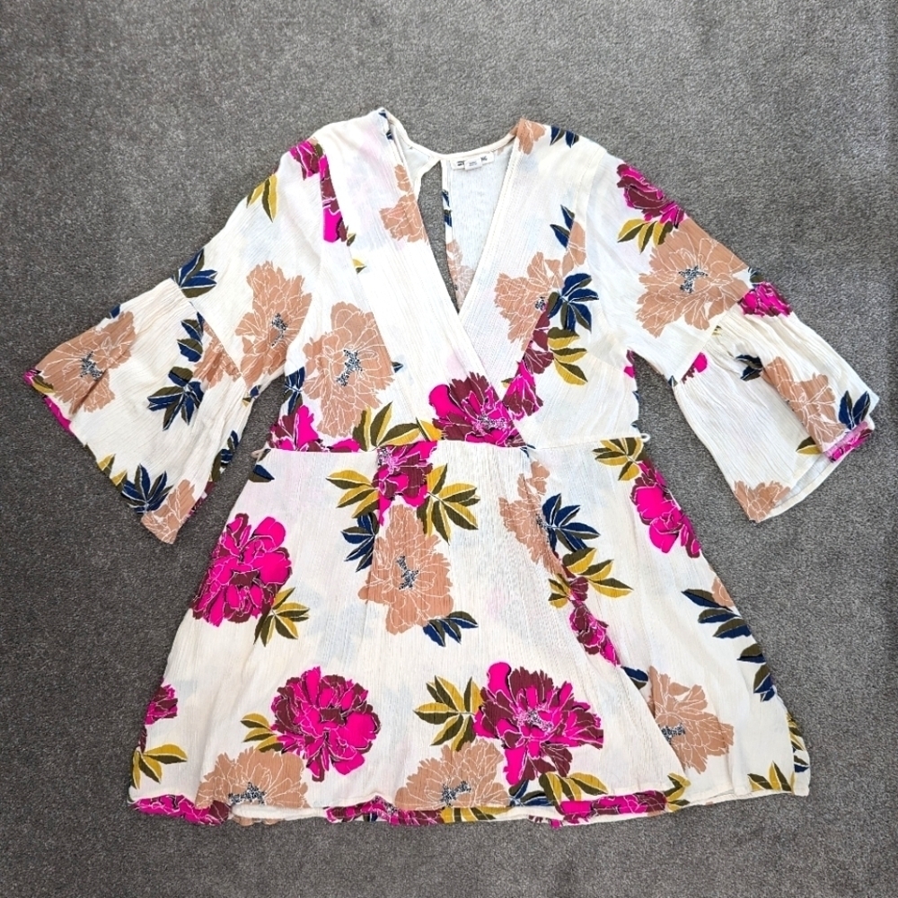 BILLABONG floral mini dress wrap front cutout details size Large